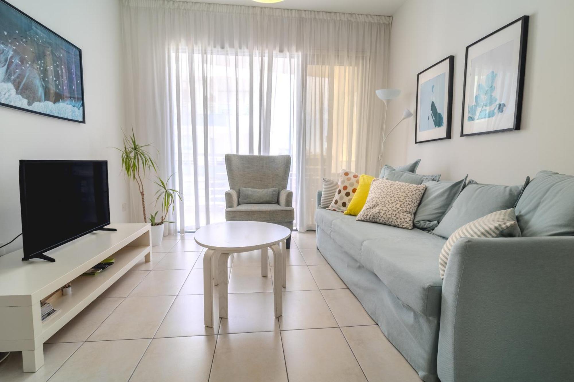 Violet Dusk City Center Flat Larnaca Exterior photo