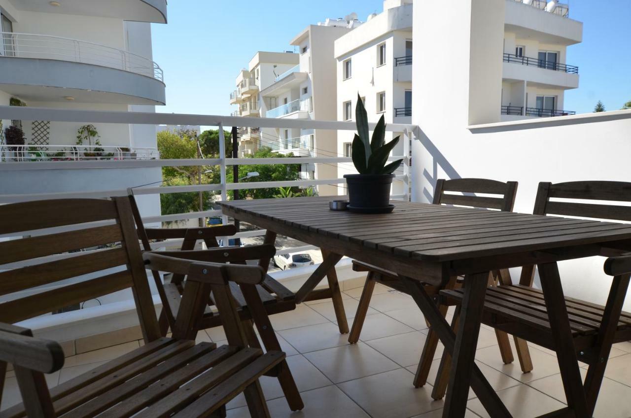 Violet Dusk City Center Flat Larnaca Exterior photo